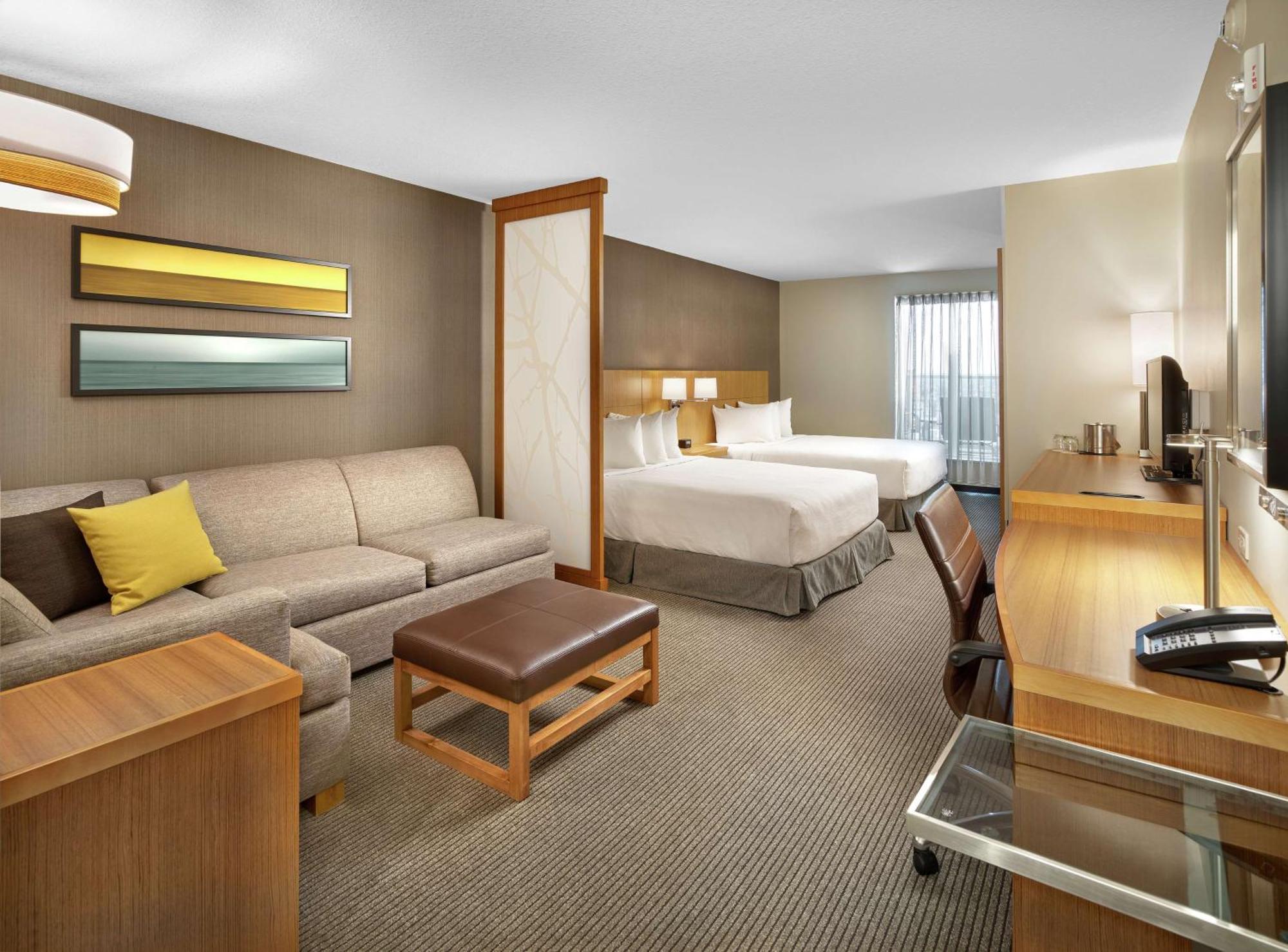 מלון Doubletree By Hilton Edmonton Downtown מראה חיצוני תמונה