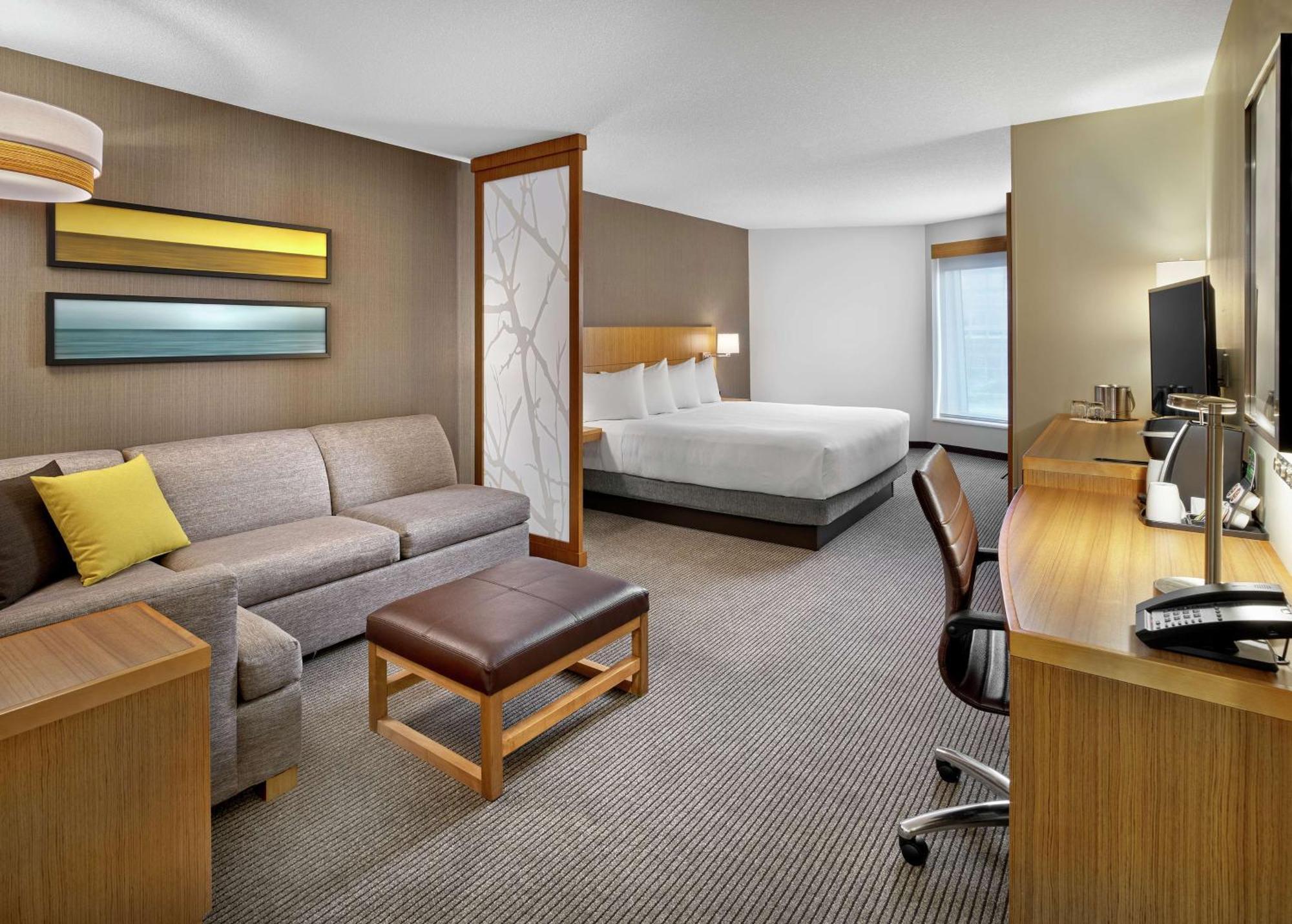 מלון Doubletree By Hilton Edmonton Downtown מראה חיצוני תמונה