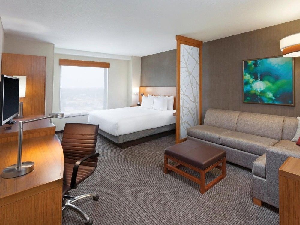 מלון Doubletree By Hilton Edmonton Downtown מראה חיצוני תמונה