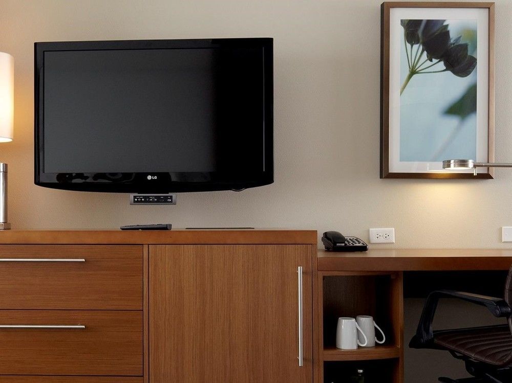 מלון Doubletree By Hilton Edmonton Downtown מראה חיצוני תמונה